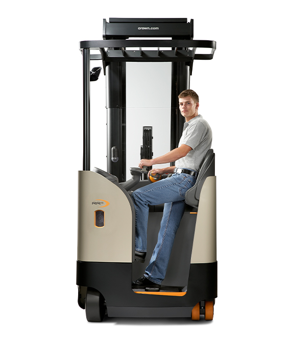 Montacargas Reach Truck Crown RD 5700 - Image 2